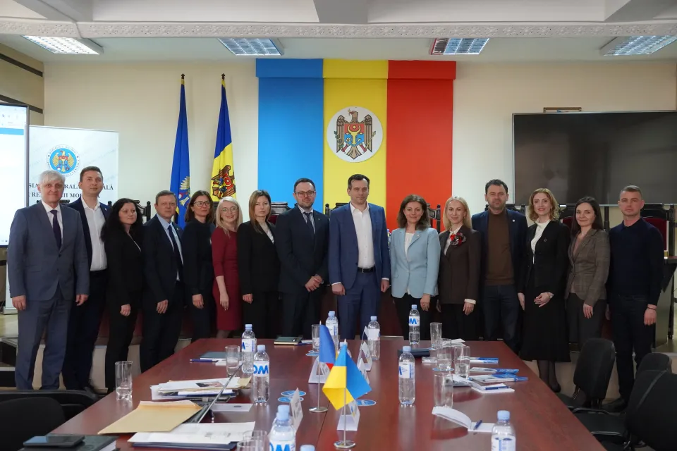 Group picture of the Representatives of the Central Election Commission of Ukraine, International IDEA and representatives of the Moldovan CEC.